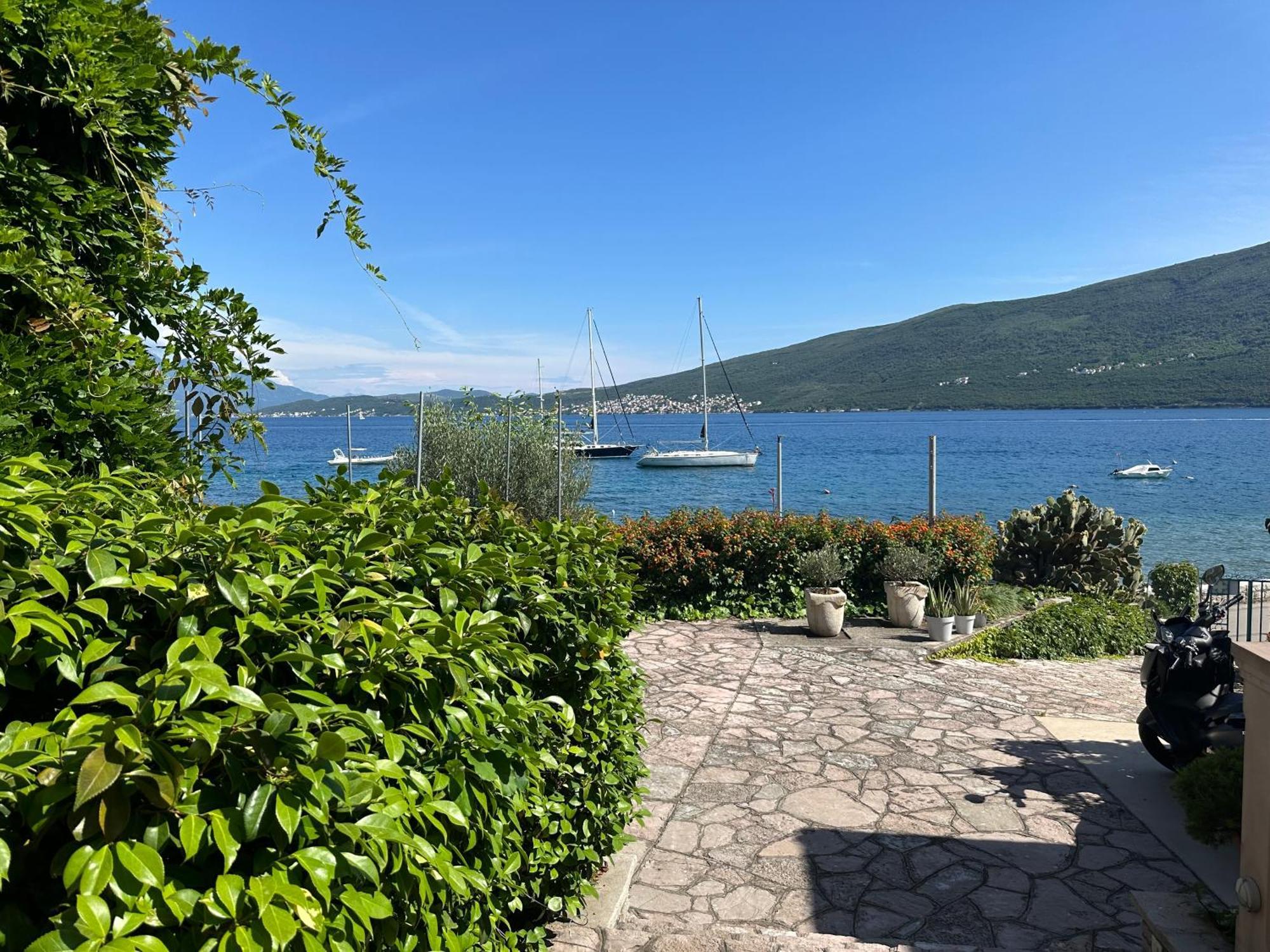 Vila Jadranka Apartments Herceg Novi Exterior photo