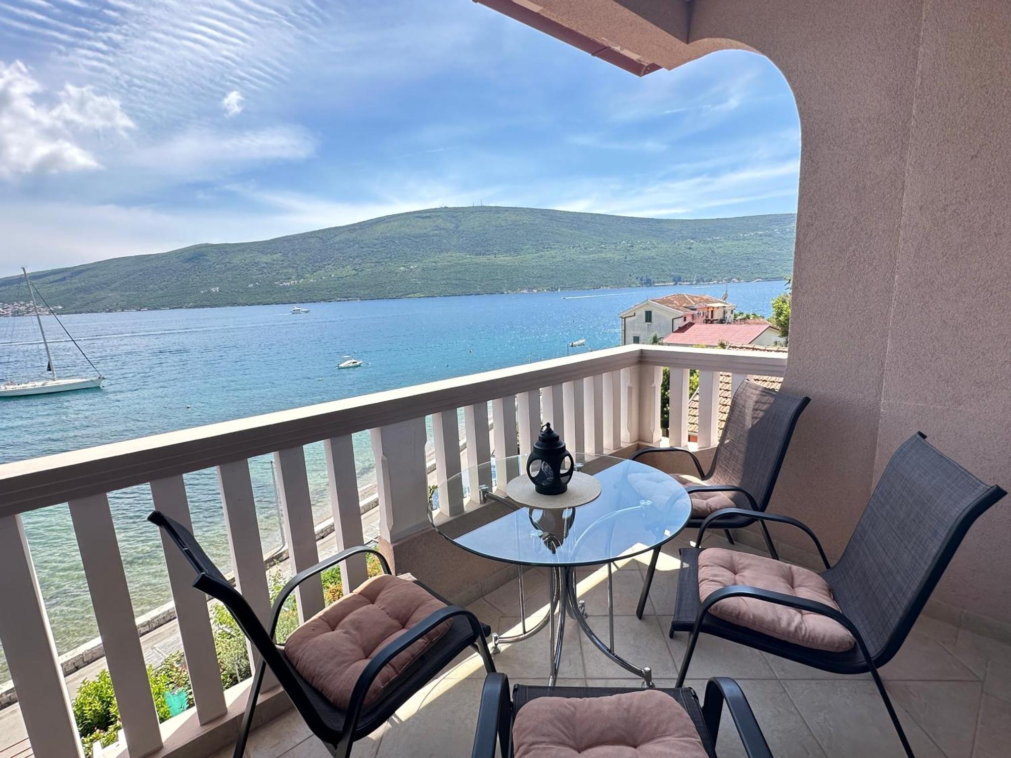 Vila Jadranka Apartments Herceg Novi Exterior photo