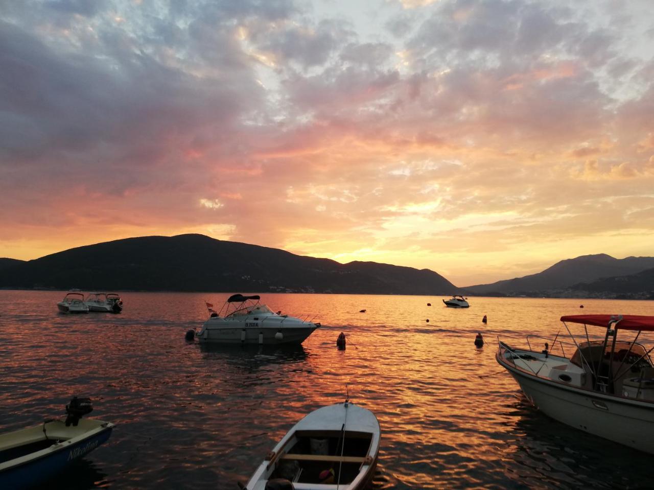 Vila Jadranka Apartments Herceg Novi Exterior photo