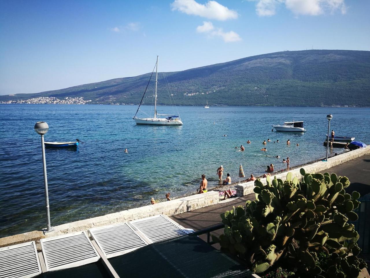 Vila Jadranka Apartments Herceg Novi Exterior photo
